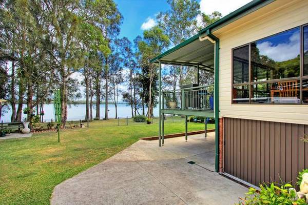Lapping water, passing yachts and a gentle breeze! Picture