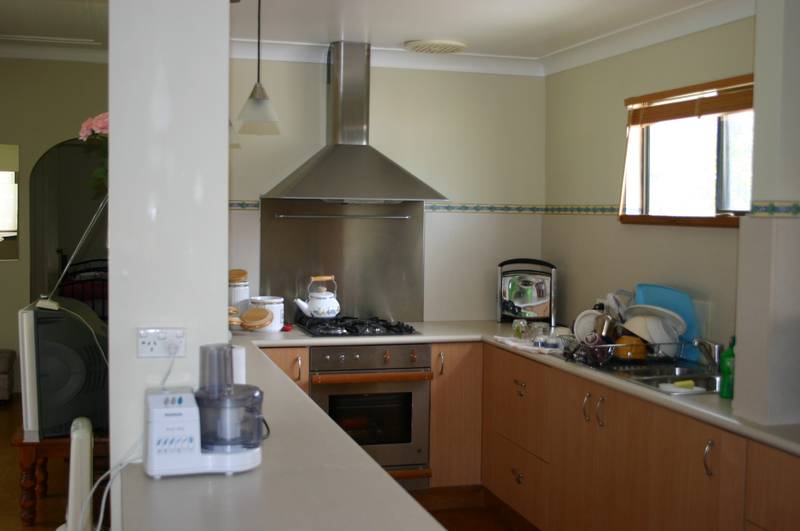 ABSOLUTE WATERFRONT 3 LEVEL HOLIDAY HOME Picture 3