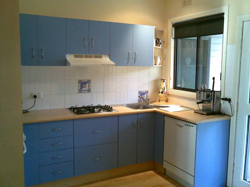 Water front beauty - PRICE NEGIOTABLE Picture 3