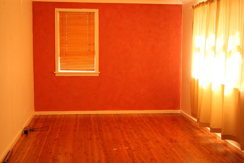 Lovely Refreshed 4 Bedroom Home Picture 3