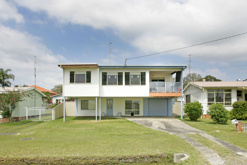 Views of Lake Macquarie Picture 2