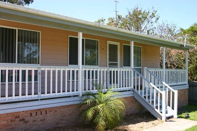 Neat as a Pin with spacious fenced yard Picture Neat as a Pin with spacious fenced yard Picture
