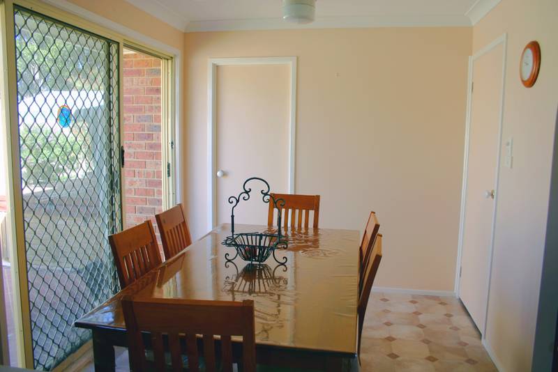 Brick & Tile Family Home Picture 3