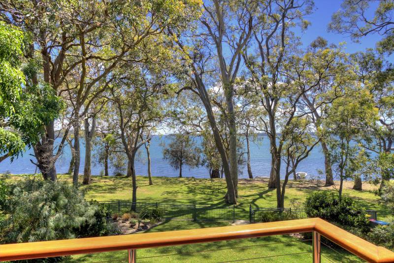 Lakefront Sanctuary Picture 3