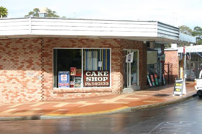 RETAIL SHOP - GREAT OPPORTUNITY Picture