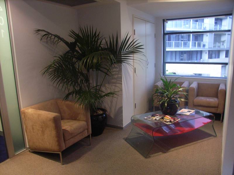 Large Office Space Picture 3