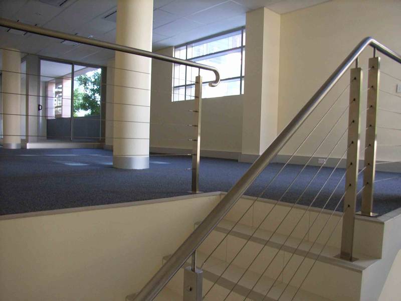 Corner Position.... Rent Incentive Offered! Picture 1