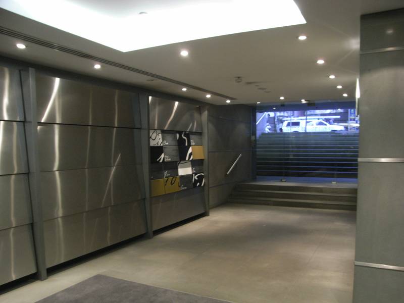 Excellent Office Picture 1