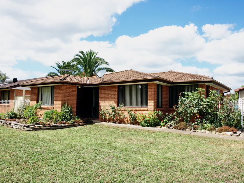 Ideal First Home Picture 1