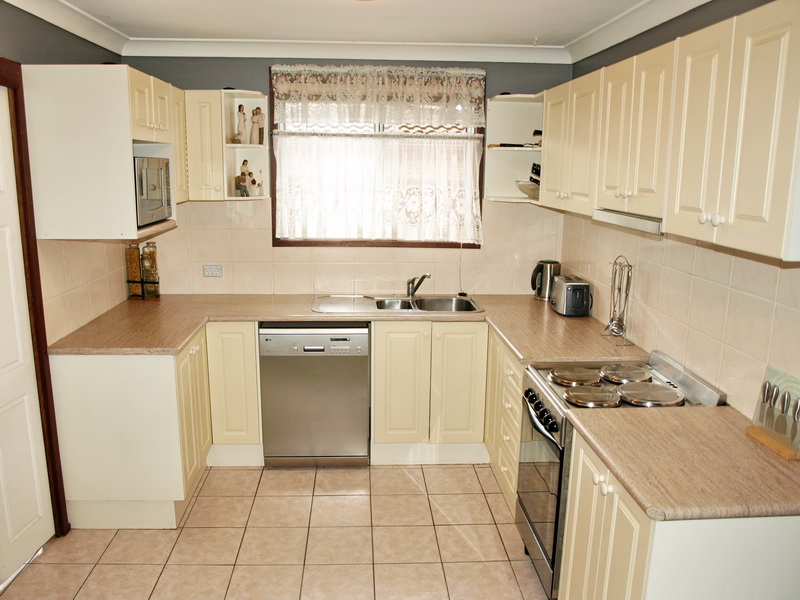 Charming Family Home Picture 2