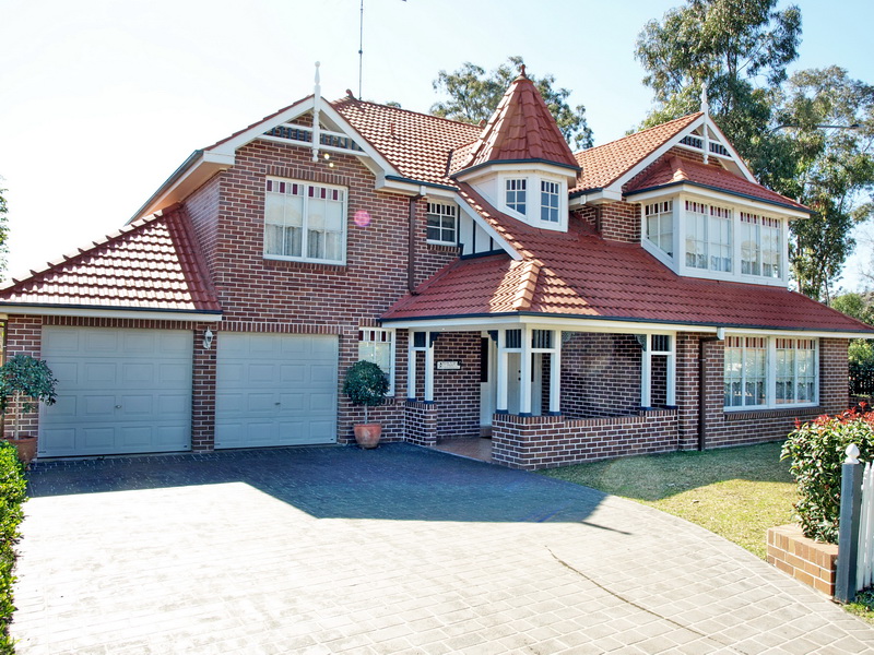 Master built Gary Young Luxury Home Picture 1