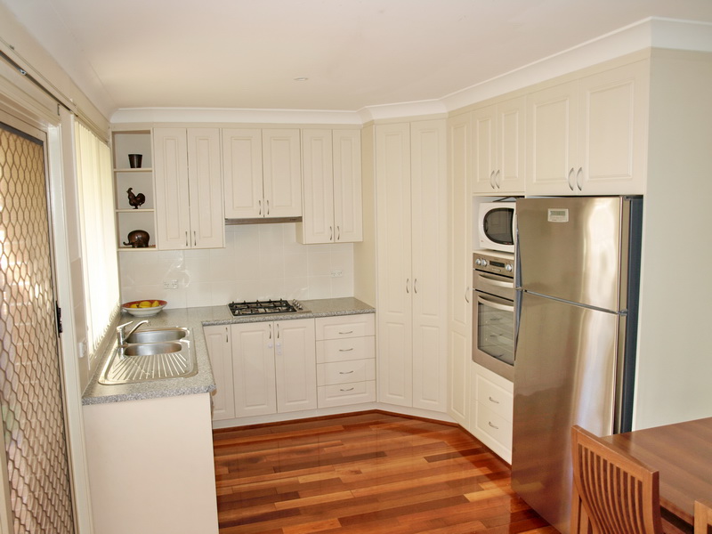 OPEN HOUSE CANCELLED - Under Contract Picture 3