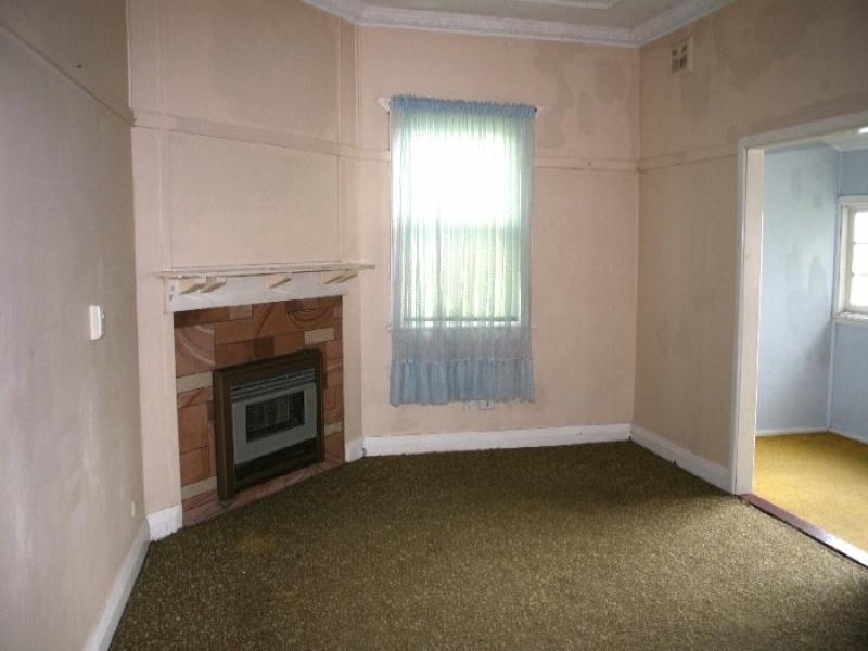 COMMERCIAL SITE WITH POTENTIAL Picture 2