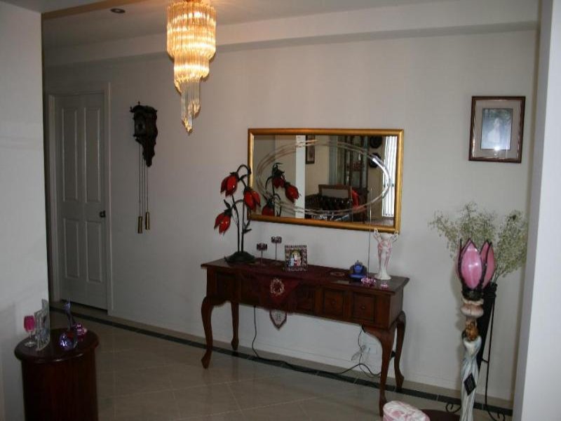 A STATEMENT IN STYLE Picture 2