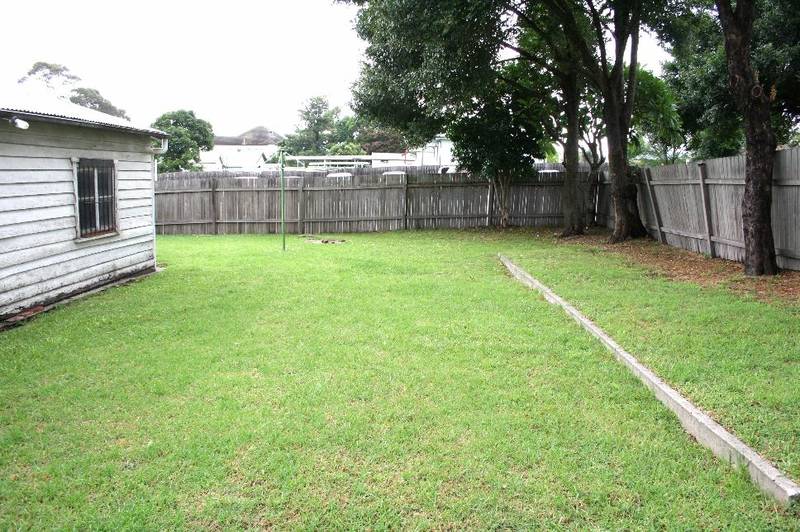 COMMERCIAL SITE WITH POTENTIAL Picture 2