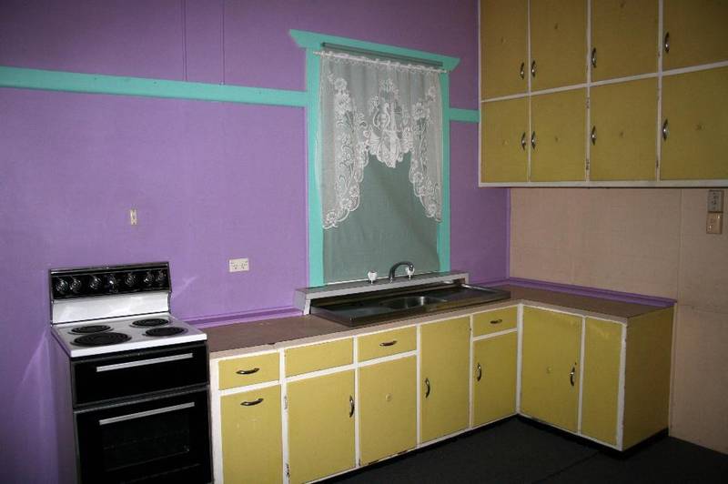 COMMERCIAL SITE WITH POTENTIAL Picture 3