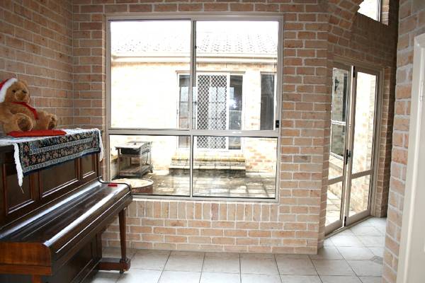 STUNNING FULL BRICK BEAUTY Picture