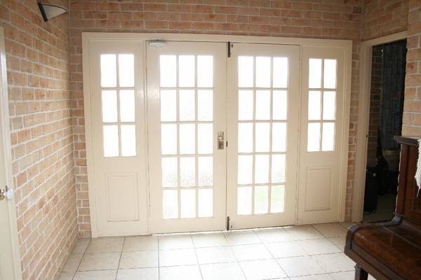 STUNNING FULL BRICK BEAUTY Picture