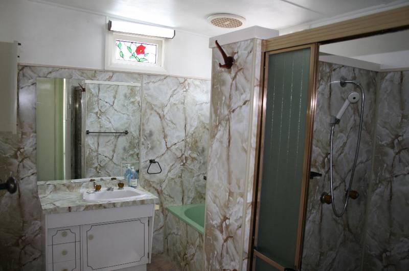 STROLL TO EVERYTHING Picture 3