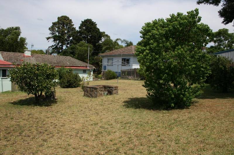 STROLL TO EVERYTHING Picture 2