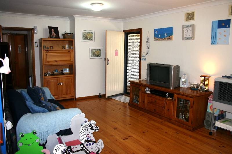 AN EXCELLENT OPPORTUNITY... Picture 3