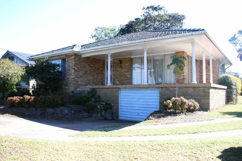 SWEEPING RIVER AND TOWN VIEWS Picture 3