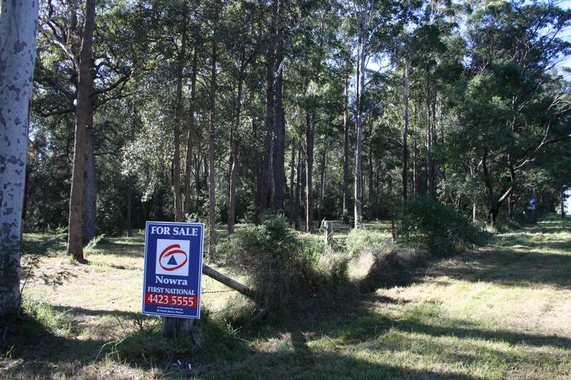 DOUBLE VACANT ALLOTMENT IN JERVIS BAY HINTERLAND Picture 2