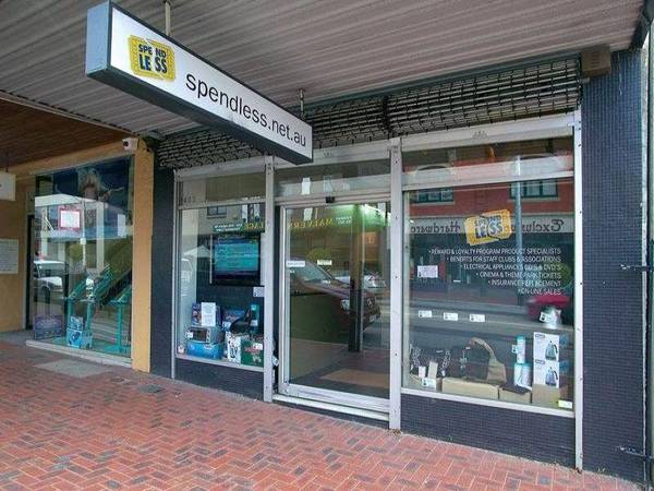 Malvern Road
lock up shop Picture 1