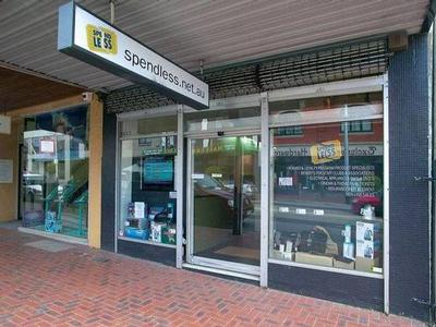 Malvern Road
lock up shop Picture Malvern Road
lock up shop Picture