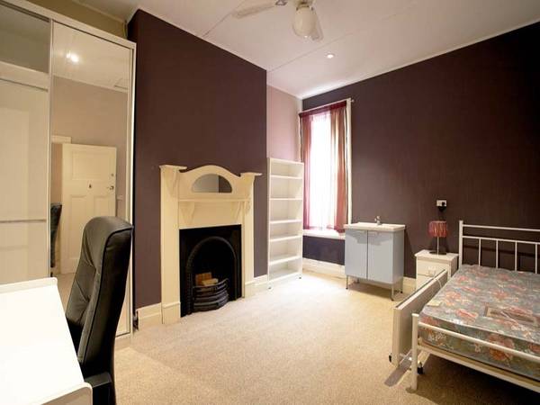 $140,000
per annum rental return for combined properties Picture 3