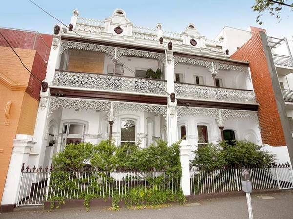 $140,000
per annum rental return for combined properties Picture 1
