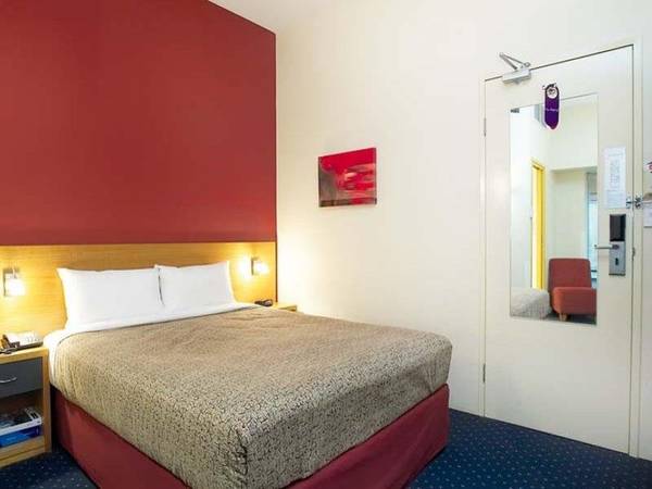 Strong investment in the heart of the CBD Picture 2