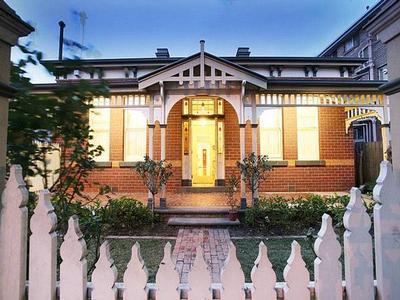 METICULOUSLY PRESENTED FAMILY HOME Picture METICULOUSLY PRESENTED FAMILY HOME Picture