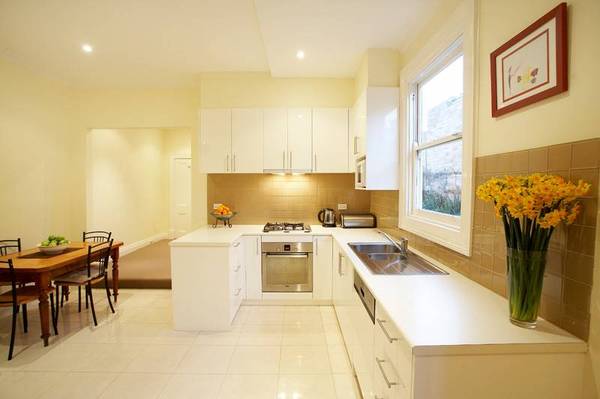 QUINTESSENTIAL INNER CITY STYLE Picture 3