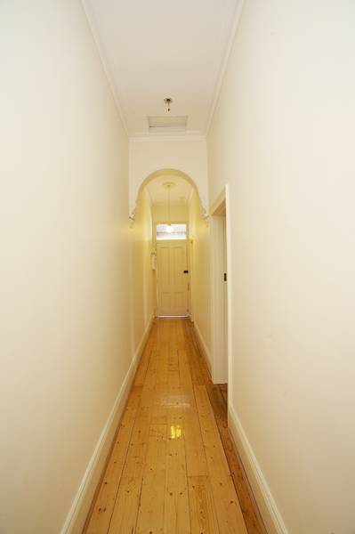 CLASSIC VICTORIAN STYLE Picture CLASSIC VICTORIAN STYLE Picture