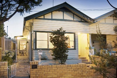 PERIOD HOME SET IN DESIRABLE LOCATION Picture