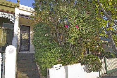 IDEAL FIRST HOME OR INVESTMENT Picture