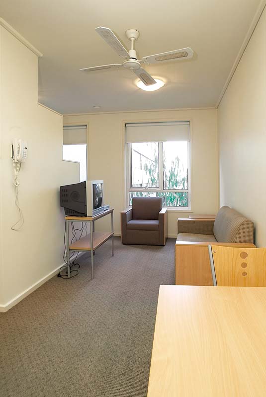 Modern and appealing studio apartment Picture 2