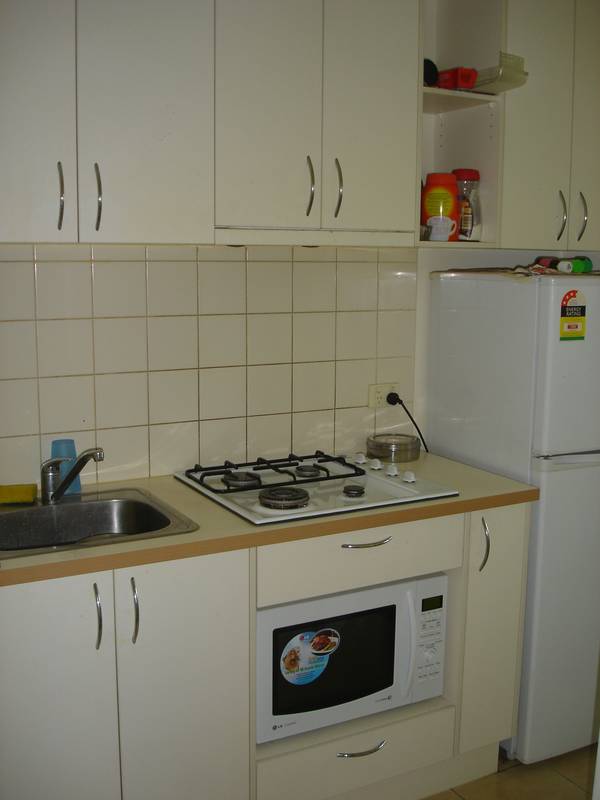 GREAT INNER CITY PROPERTY WITH FANTASTIC RETURN Picture 2