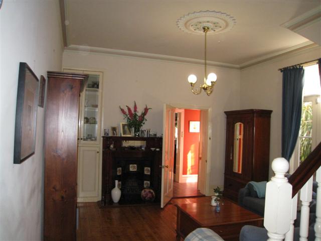 Charming 3-4 Bedroom Victorian Picture 3