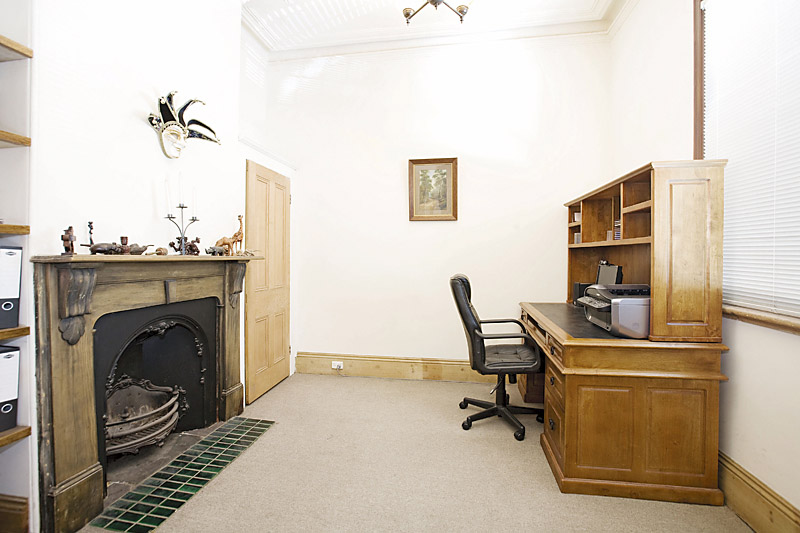 INVEST IN LIFESTYLE Picture 3