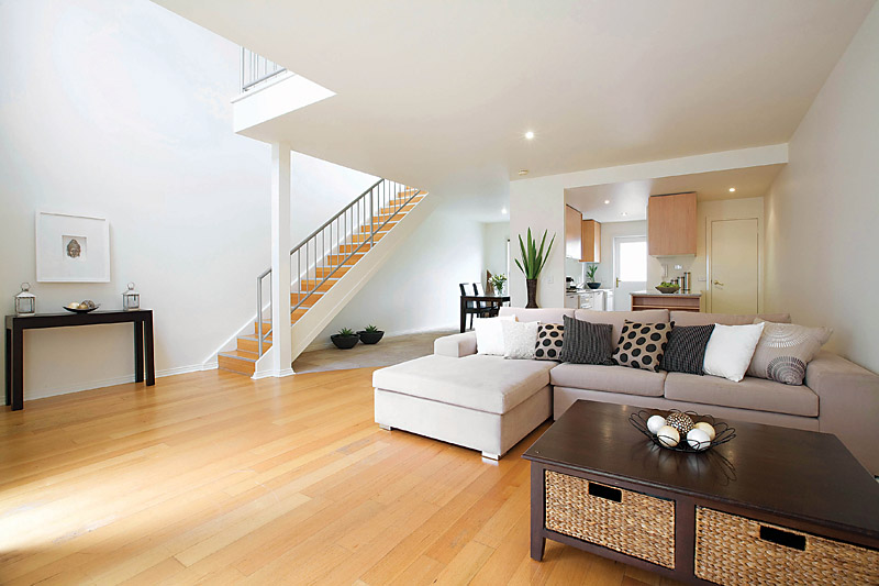 UNDER OFFER Picture 1