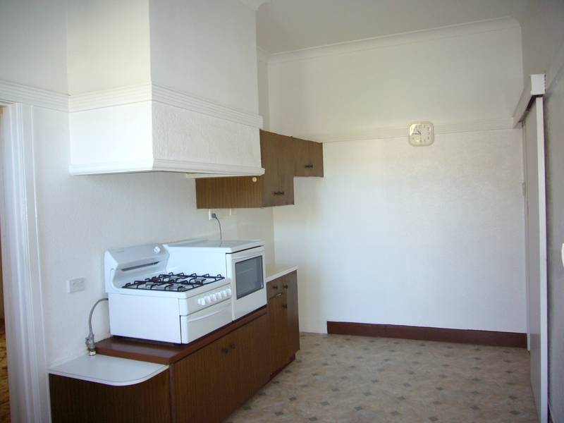 Location Location!!! Picture 3