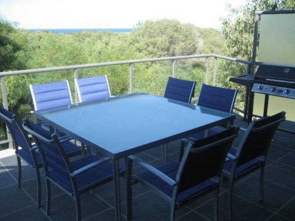 SHORT WALK THROUGH SAND HILLS TO BEACH Picture 1