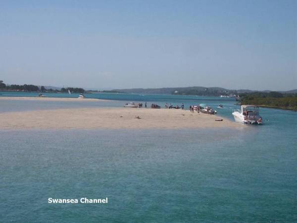 WALK TO EVERYTHING! Picture 1