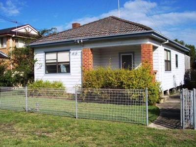 CALLING ALL INVESTORS AND FIRST HOME BUYERS!! Picture