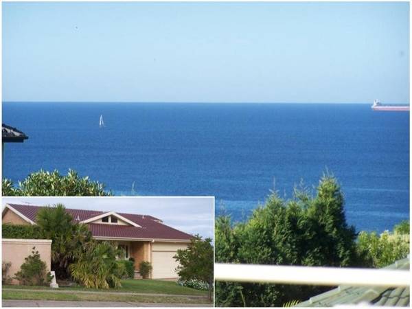EXCLUSIVE PINNY BEACH ESTATE - OFFERS OVER $795,000 Picture