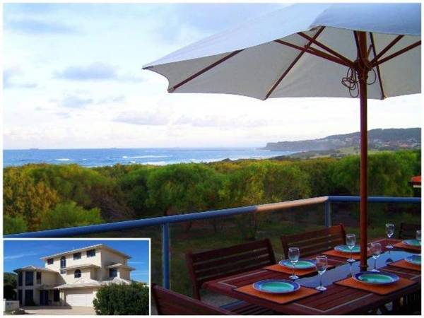 Limited Edition, Absolute Beachfront Reserve Colossal Home!! Picture 1