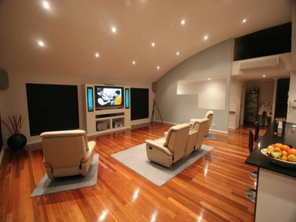 PICTURESQUE PELICAN Picture