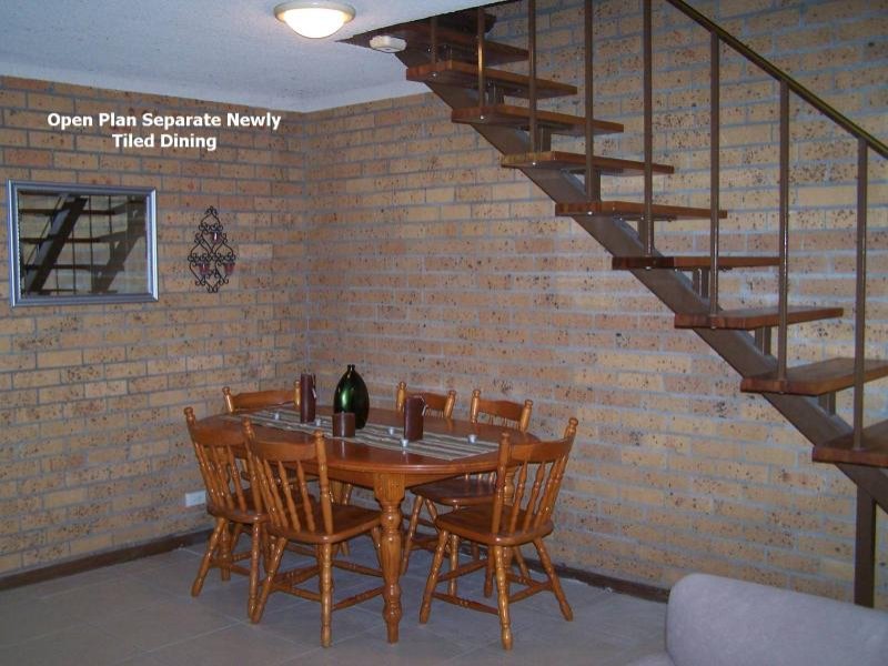 TRENDY TOWNHOUSE LIVING YOU CAN AFFORD! Picture 3